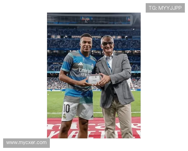 姆巴佩9月状态火爆六场十球一助荣膺皇马球迷评选最佳球员